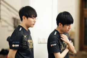 雷速-包含穆古鲁扎爆冷击败RNG，赛事规则更新引爆全场！的词条