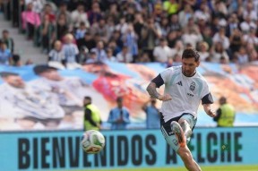 雷速体育-包含梅西回归赛场，赛况扑朔迷离首场状态亮眼，IG观众沸腾！的词条